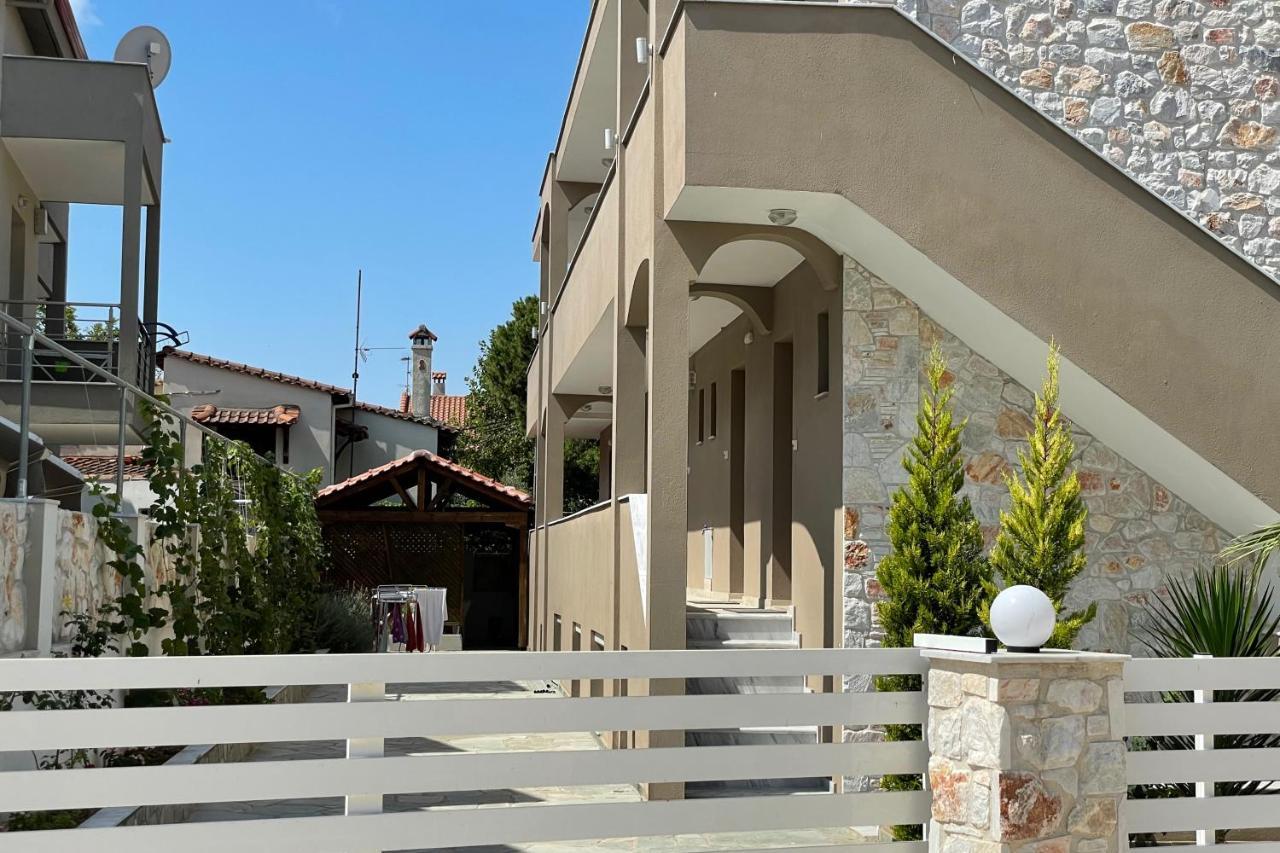 Royals Apartments Nikiti  Exterior photo