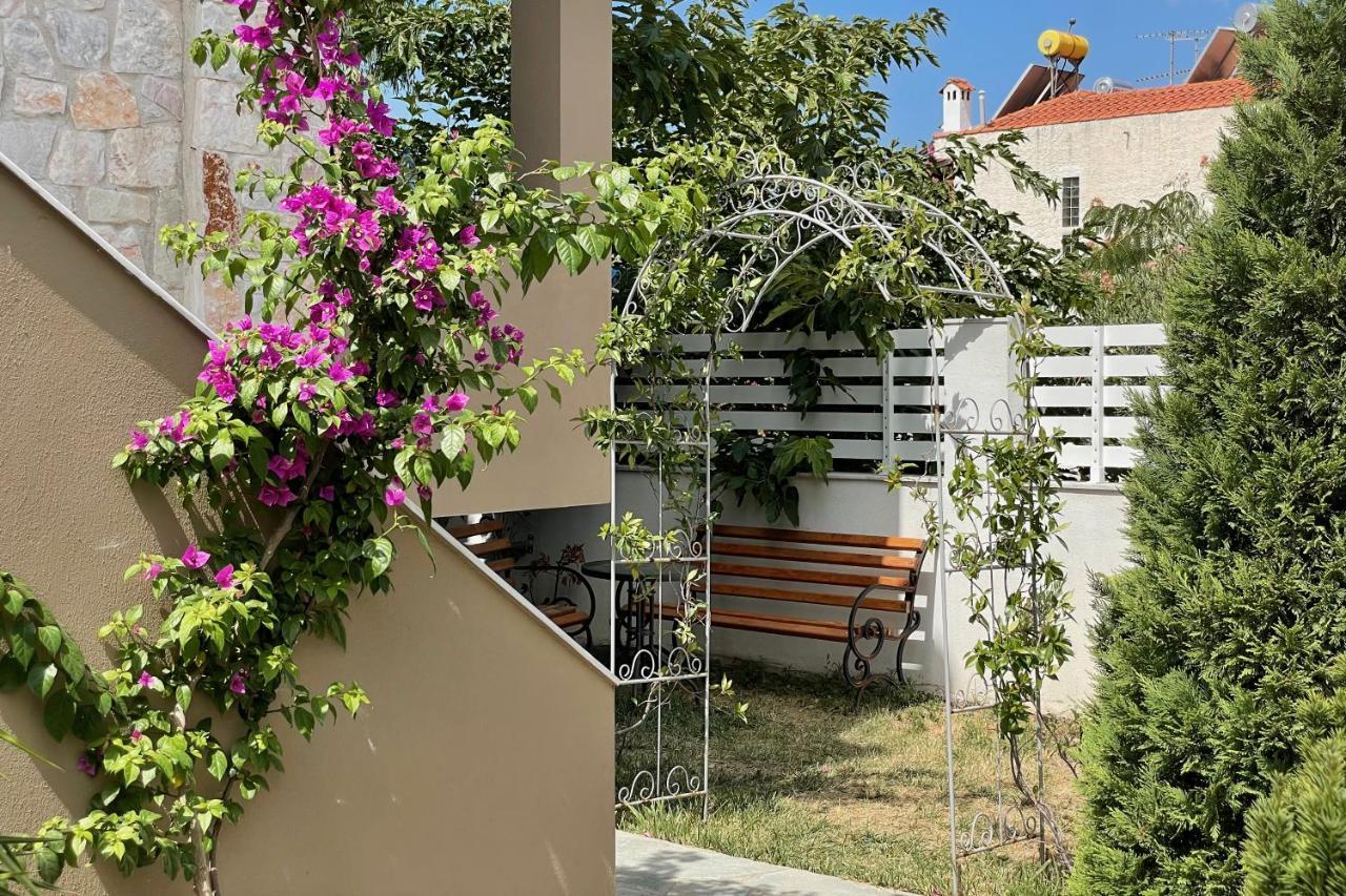 Royals Apartments Nikiti  Exterior photo