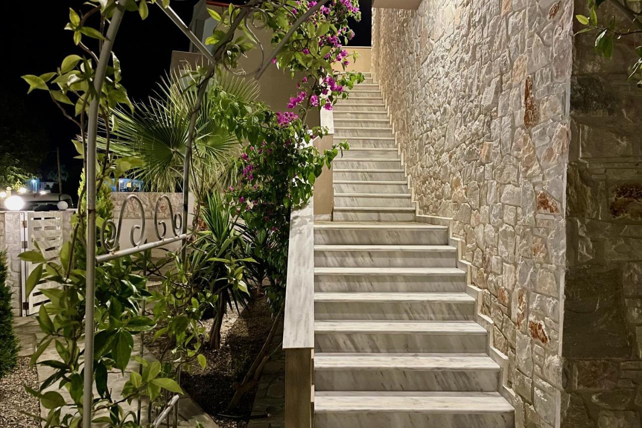 Royals Apartments Nikiti  Exterior photo